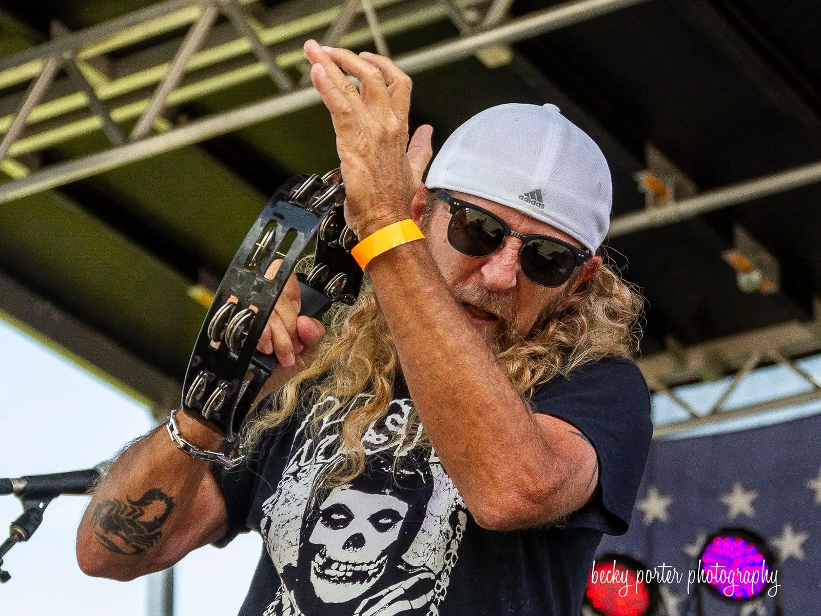 Scott Blackford of DAWG DAZE performing live
