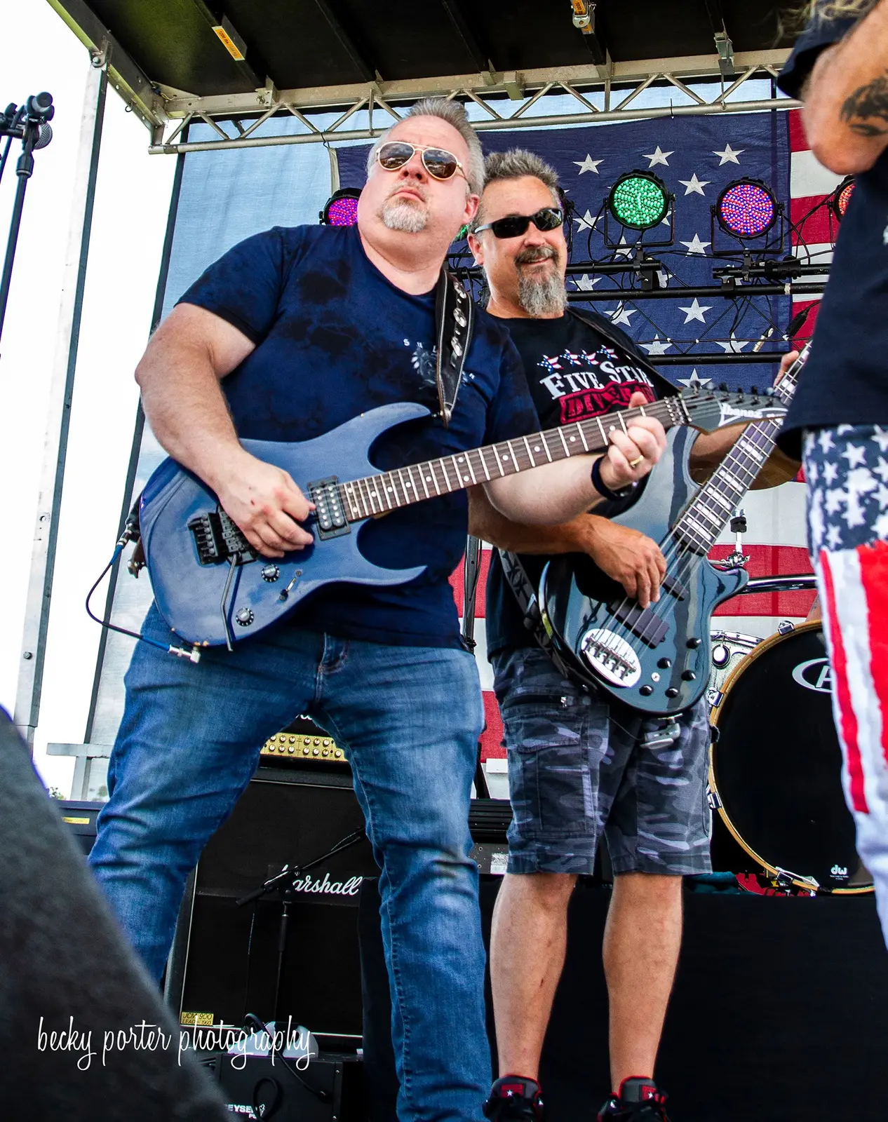 DAWG DAZE guitarists on stage